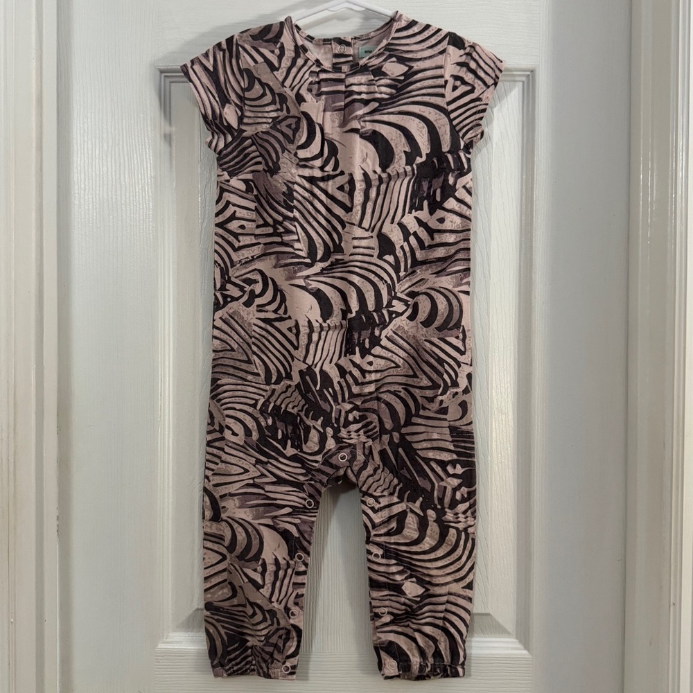 NWOT Mini A Ture Baby Girl Geometric Print Pink and Brown Short Sleeve Romper